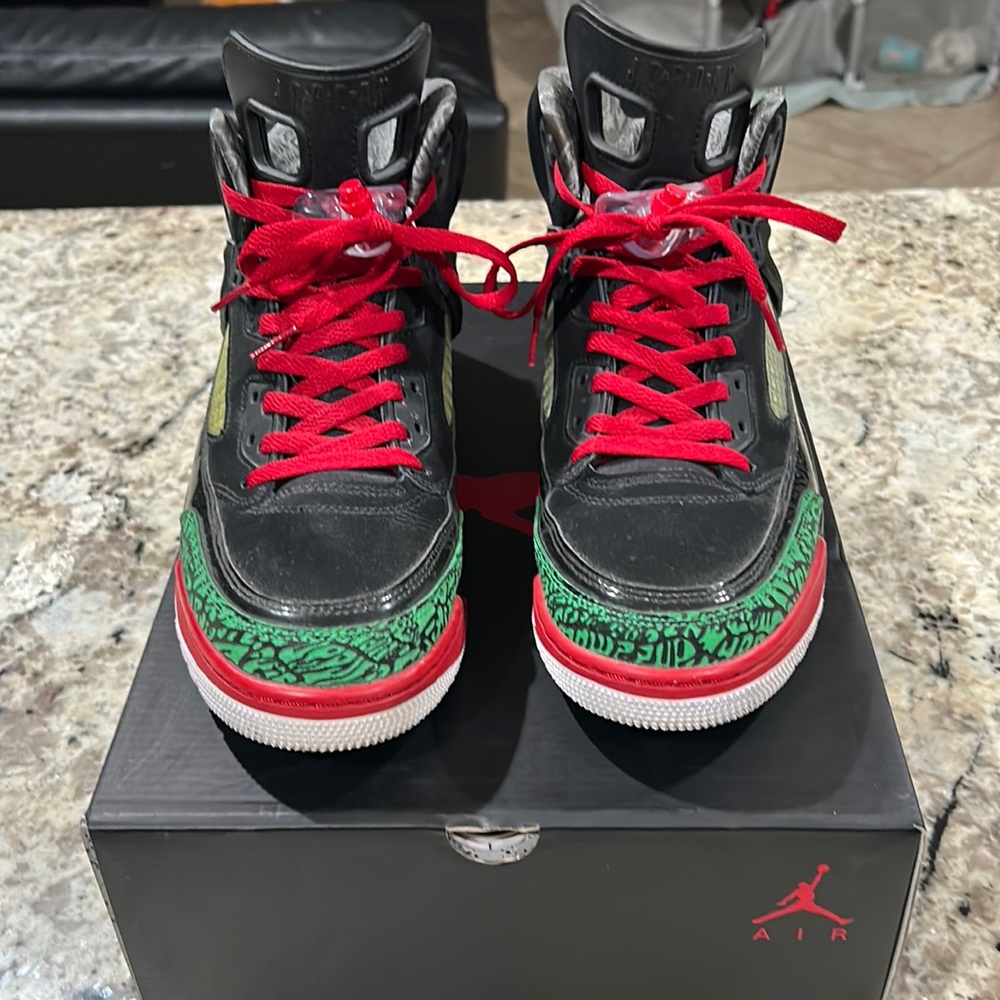 Nike Jordan Spizike OG Black Varsity Red & Green Classic retro sneaker.